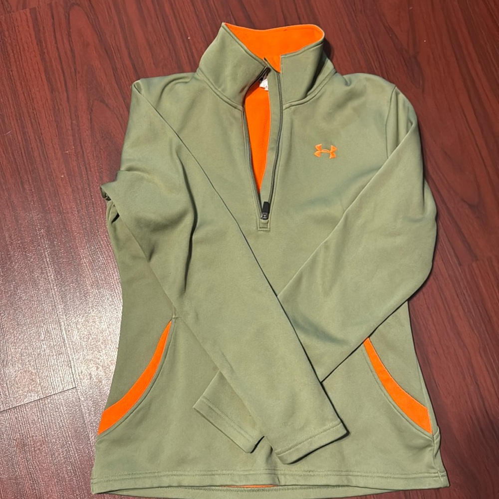 Women’s Under Armour quarter zip. Size small.